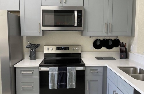 Regal Palms House | 4BR Family Resort Near Disney & Universal – Spacious & Fun for Everyone!