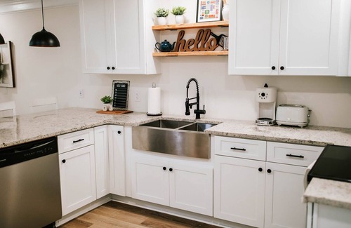 Athens House | 4BR Game Day Retreat by MHM Luxury Properties