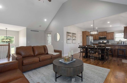 Shawnee House | 4BR Home Near MidAmerica Sport Complex KingBeds