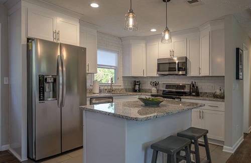 Addison Heights House | 4BR Near KSU & Town Center | 10%/15% Off