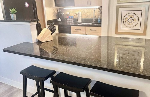 Downtown Atlanta Condo | 4E - Stylish Condo in the Heart of Downtown!