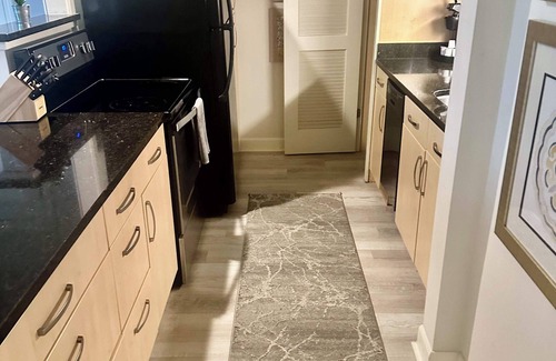 Downtown Atlanta Condo | 4E - Stylish Condo in the Heart of Downtown!