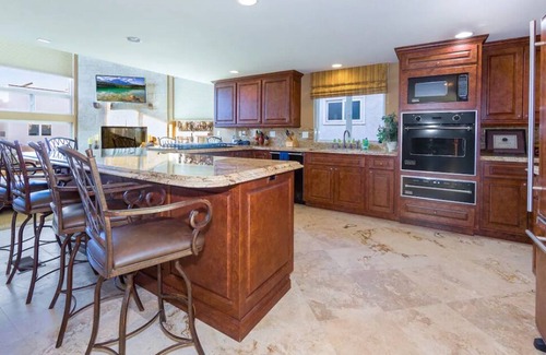 Hollywood Beach House | $4M Beach House Mansion in Oxnard