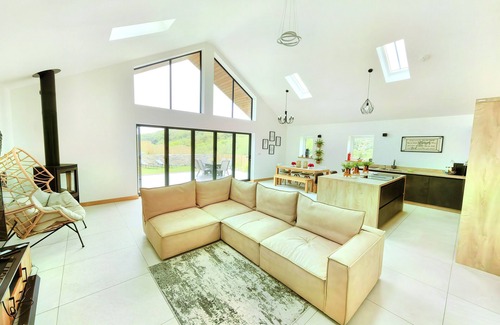 Stenalees House | 4miles Eden Project, Beach & Harbour. Private Location. Whealchair Friendly