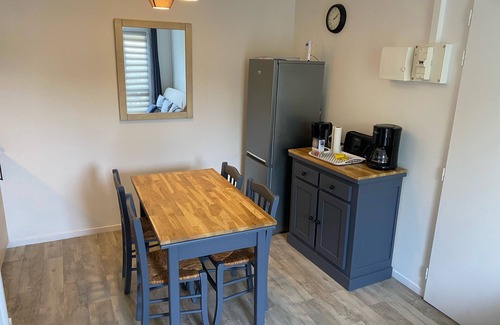 Carnoux-en-Provence Apartment | 4P apartment in vacation residence, swimming pool and parking lot