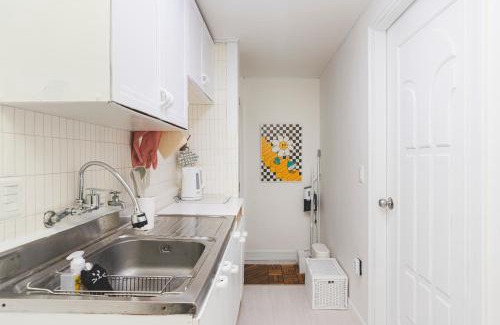 Cheonho-dong Apartment | 4people,2beds 2rooms, 3mins walk from Gangdong Station, Lotte World, KSPO Dome