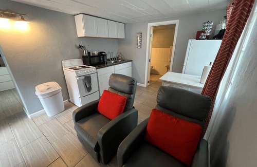 West University House | 4th Ave Historic 1 Bedroom