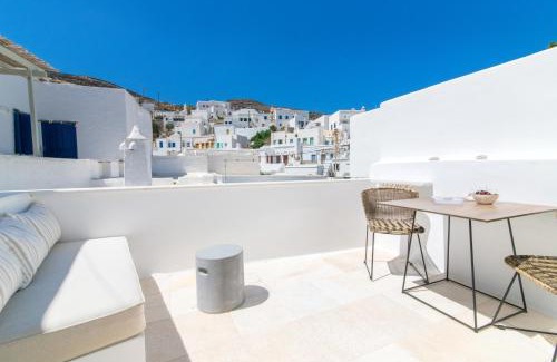 Panormos House | 4TWaves Pyrgos House -near the square Platanos