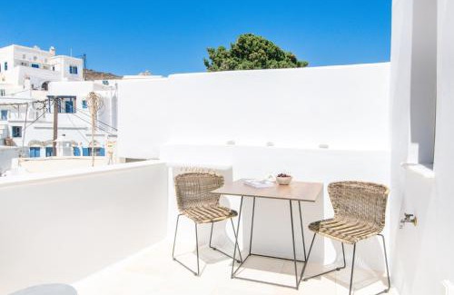 Panormos House | 4TWaves Pyrgos House -near the square Platanos