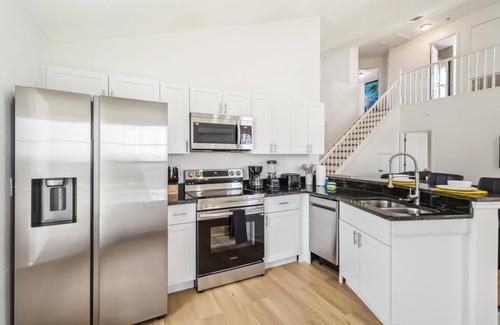 Lake Davenport Estates House | 5/3 Private Pool house near all famous attractions!