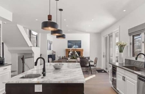 Brush Creek Village House | 5 Aspen Modern Home, Fireplace, Incredible Views!