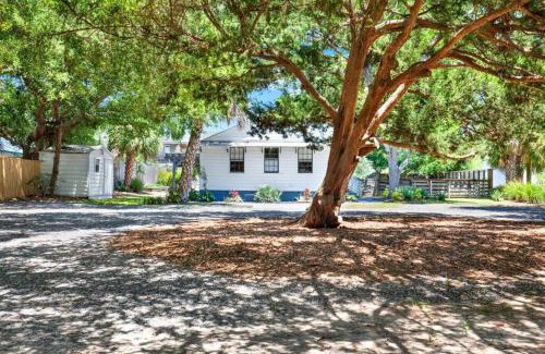 Tybee Island Apartment | 5 Bed 3 Ba Beach House w Private Pool