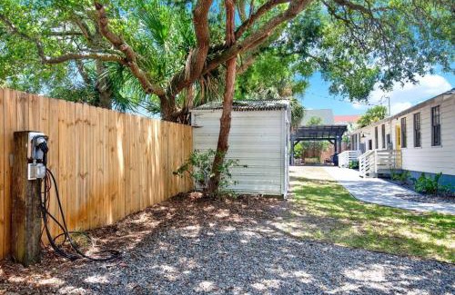 Tybee Island Apartment | 5 Bed 3 Ba Beach House w Private Pool