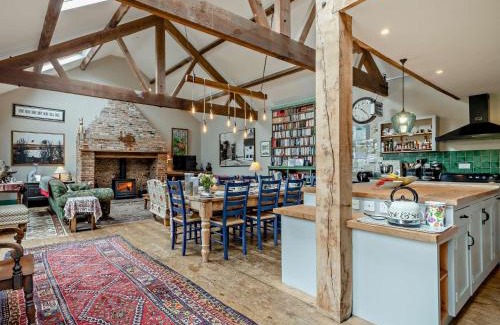 Holt House | 5 bed in Wiveton KT021