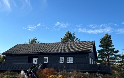 Belland House | 5 Bedroom Cozy Home In Lyngdal