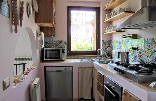 Monteciccardo Apartment | 5-bedroom holiday apartment: nature, swimming pool, relax 30 mins from the beach