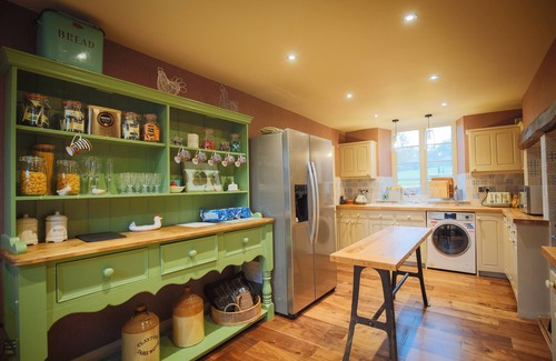 Knipton House | 5 bedroom Manor in private parkland with idyllic countryside and lake views