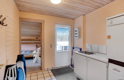Jegum House | 5 bedroom pet friendly home in Oksbøl
