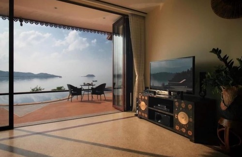 Hin Hong Villa | 5 Bedroom Sea Front Villa - Koh Phangan