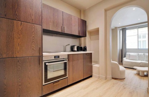 Marais Apartment | 5 BEDROOM SOUPLEX APARTMENT IN THE MARAIS NEAR TO PLACE DE VOSGES