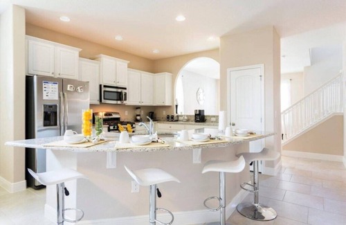 Loughman House | 5 Bedrooms/5 Bathrooms/Solterra (5144OA)
