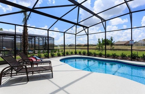 Loughman House | 5 Bedrooms/5 Bathrooms/Solterra (5144OA)