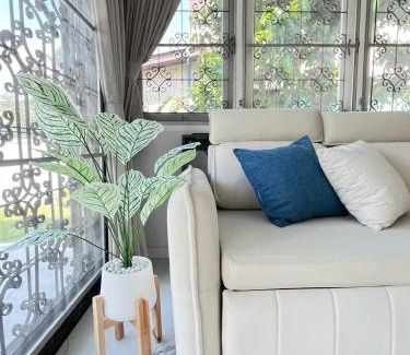 Suan Luang House | 5 beds 452sqm with Private garden Pet-friendly CCTV quiet and homey