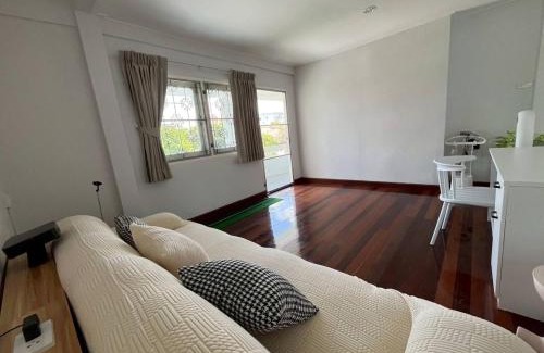 Suan Luang House | 5 beds 452sqm with Private garden Pet-friendly CCTV quiet and homey