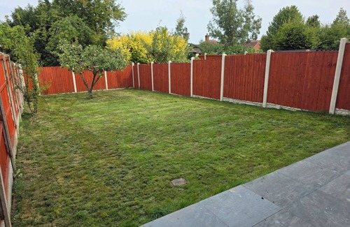 Woodthorpe House | 5 Beds, 7 guests, Private Garden, Free Parking