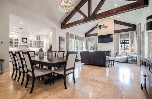 Fredericksburg House | 5 BR, On 290 Wine Corridor, King Beds, Hot Tub