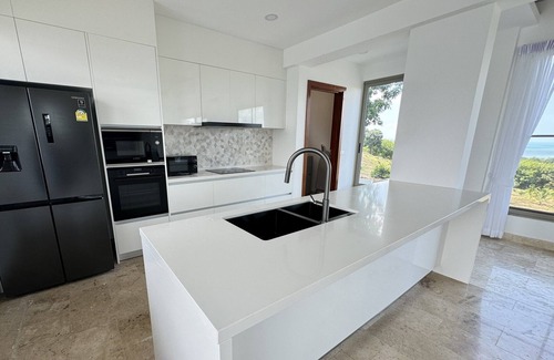 Choeng Mon Villa | 5 BR Sea View Private Pool Sunset & Sunrise Villa Short Walk to Choeng Mon Beach