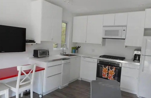 Frontenac Villa | 5 cottage resort: family reunions, weddings & more