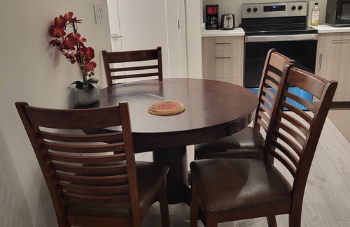 Saanichton Apartment | 5 Guests Cozy & Affordable Getaway