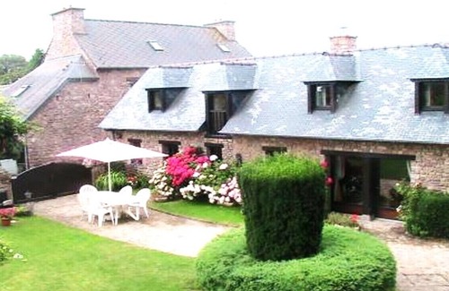 Plehedel Villa | 5 km from the beaches near Paimpol, with family or friends kerberso is you