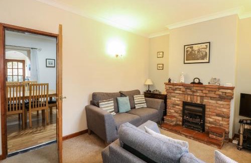 East Runton House | 5 Melinda Cottages