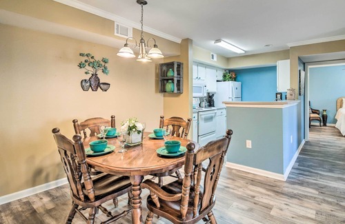 Gulf Shores Condo | 5 Mi to Beach: Gulf Shores Condo w/Perks!