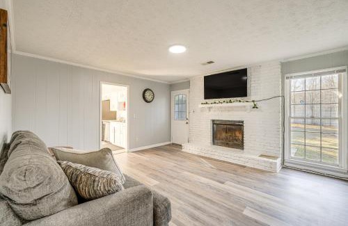 Columbus House | 5 Mi to Fort Moore Quiet Columbus Home with Yard
