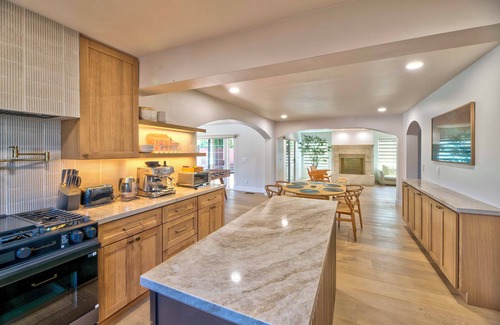 Bay Ho House | 5 Mi to La Jolla Cove: Spacious Retreat w/Hot Tub