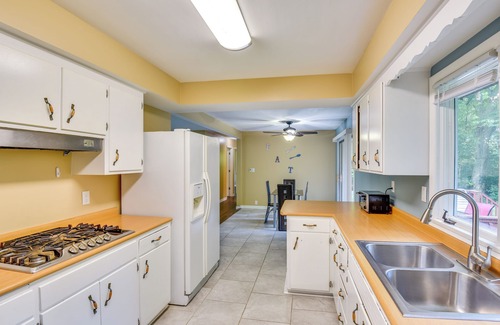 Sawyer House | 5 Mi to Warren Dunes - Secluded Sawyer Home!