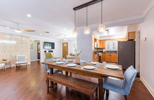 Harbor Bluffs House | 5 Min 2 Beach ~ Free HTD Pool ~ Near Trail & Golfnnnn