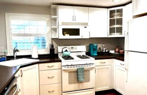 Mango Groves Villa | ●5 min→beach●Pool●Heart of Downtown●Full Kitchen