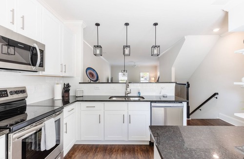 Greenville - Spartanburg House | 5 MIN FROM DOWNTOWN ~ TWO YEARS OLD