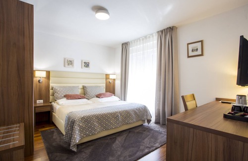 City Center Bed & Breakfast | 5 min. walk to the beach and to the City center.