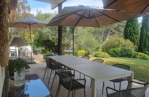 Villeneuve-les-Avignon Villa | 5 Minutes From Avignon, Villa + Pool Panoramic View of Palais des Papes