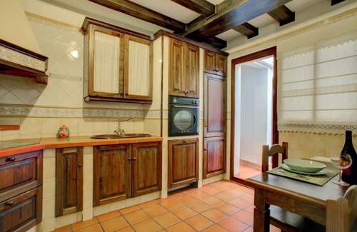 Ronda House | 5 minutes from the New Bridge! Roundhouse ideal for group-family garage free
