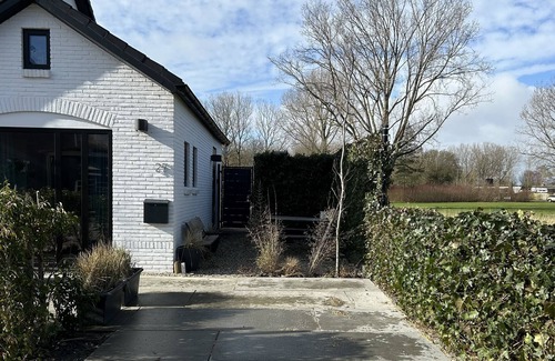 Vlissingen Apartment | 5 minutes walking distance from the sea, boulevard and city!