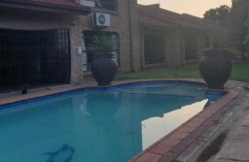 Vanderbijlpark Apartment | 5 on Ash