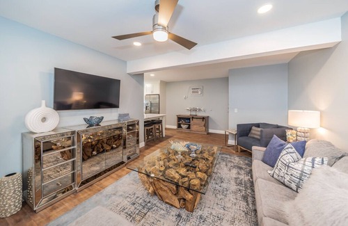 Downtown Dunedin Condo | 5 star condo ON MAIN STREET with Summer special rates!
