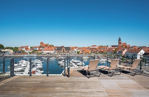 Muritz Apartment | 5-star Hafenperle vacation apartment in the Hafenresidenz with balcony