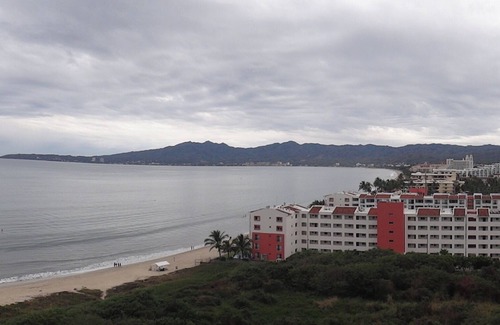 Flamingos Condo | 5 Star Luxury Beach Front, 9th Floor with Gorgeous Views